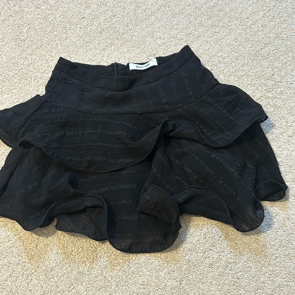 DO + BE SKIRT